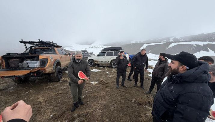 Van’da Off-Road tutkunları Erek Dağı eteklerindeki zorlu parkurları aştı