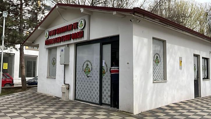 Bolu Belediyesi’ne yönelik soruşturma kapsamında jandarma 2 ayrı adreste arama yaptı