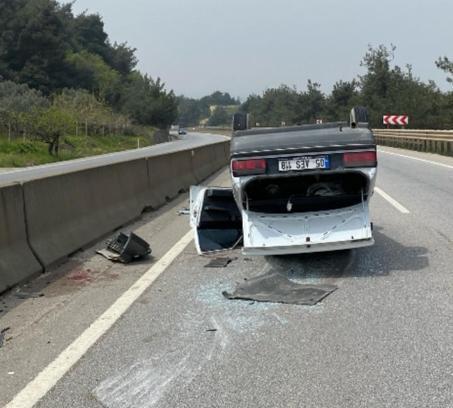Kestel’de bariyerlere çarpan otomobil takla attı; 2 yaralı