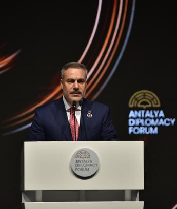 Bakan Fidan: Barış süreçleri düzen bozucu aktörlerin insafına bırakılmamalı