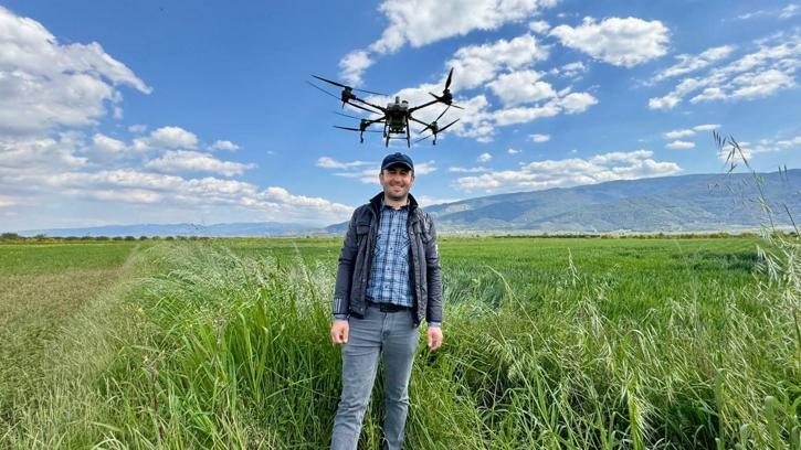 Aydın'da dron ile ücretsiz gübreleme desteği sürüyor