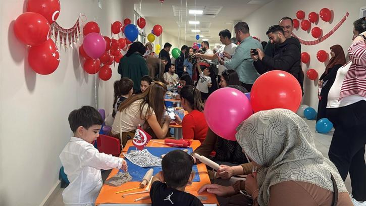 Bodrum Devlet Hastanesi’nde çocuklara 23 Nisan kutlaması