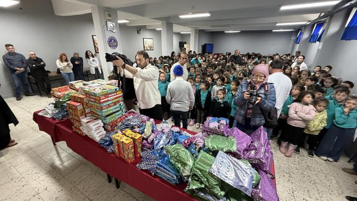 Bartın'da öğrencilere oyuncak dağıtıldı