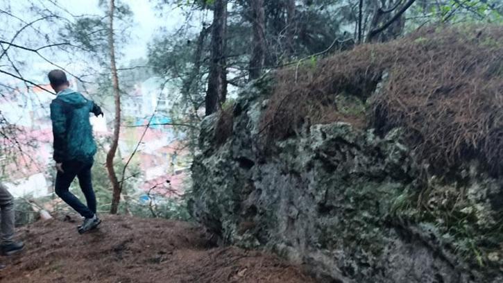 Tokat'ta toprak kayması ve kaya düşmesi nedeniyle 15 daire tahliye edildi