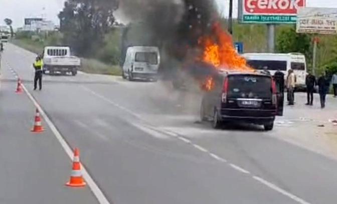 Seyir halindeki hafif ticari araçta çıkan yangın söndürüldü