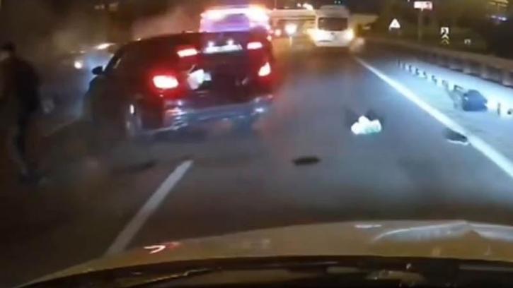 Maltepe'de dört aracın karıştığı zincirleme kaza: 1'i ağır 4 yaralı