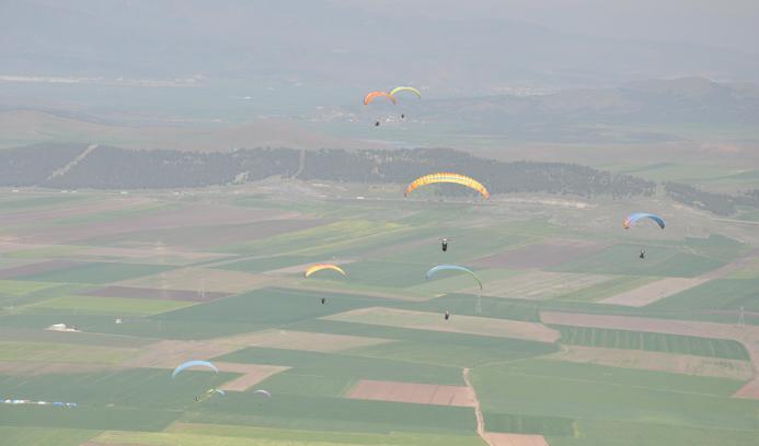Türkiye Yamaç Paraşütü Hedef Yarışması Gaziantep 2026 başladı