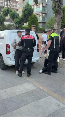 Kaçan motosiklet sürücüsü, kazadan sonra polise sarılıp ağladı