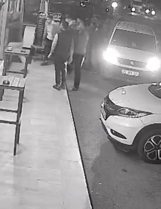Yalova'da 6 kişinin yaralandığı silahlı kavga kamerada