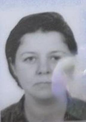 Selma öğretmen, yalnız yaşadığı evinde ölü bulundu