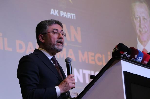 Bakan Yumaklı: Hem sürülerimizi artırmak hem de kaliteli üretim yapmak istiyoruz (2)
