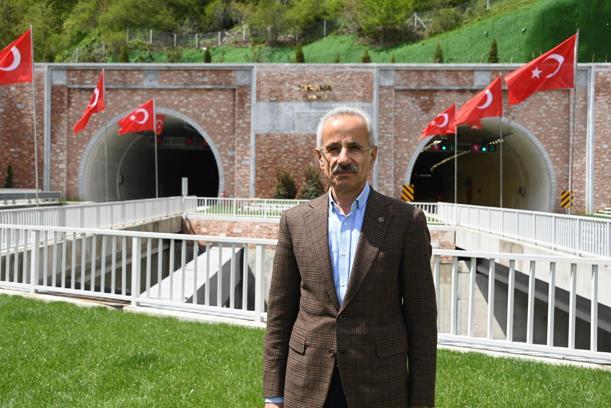 Bakan Uraloğlu: Zigana Tüneli'mizi 3 yılda 5,2 milyon kullandı