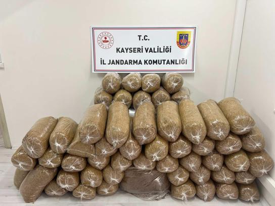 Kayseri’de 285 kilogram kaçak tütün ele geçirildi