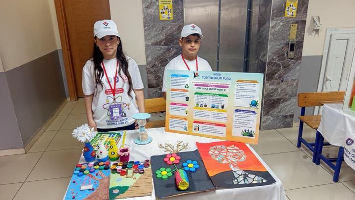 Reyhanlı'da bilim fuarı açıldı