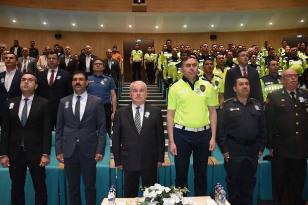 İzmir'de Karayolu Trafik Güvenliği Haftası Açılış Töreni düzenlendi