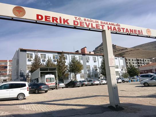 Taşıdığı demir yüksek gerilim hattı ile temas edince akıma kapılıp ağır yaralandı