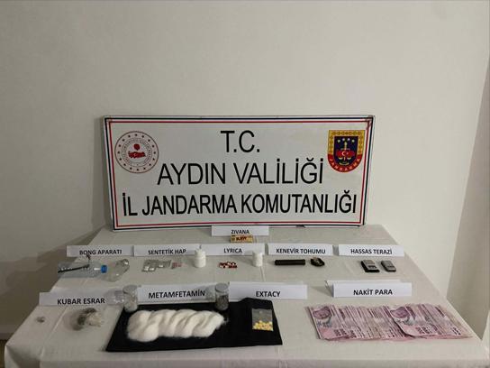 Aydın'da iki ayrı adrese uyuşturucu operasyonu: 5 gözaltı