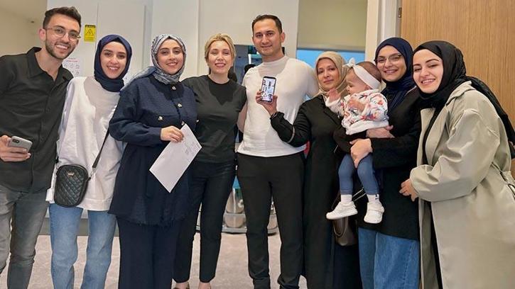 'Altın yumurta' ile Ömer Asaf'ı kucağına alan Şeydanur'un ilk Anneler Günü