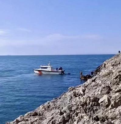 Zıpkınla balık tutmak için dalış yaptı, 15 metre derinlikte baygın halde bulundu