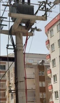 Elektrik direğinden kopan kabloyla temas eden çocuk yaralandı