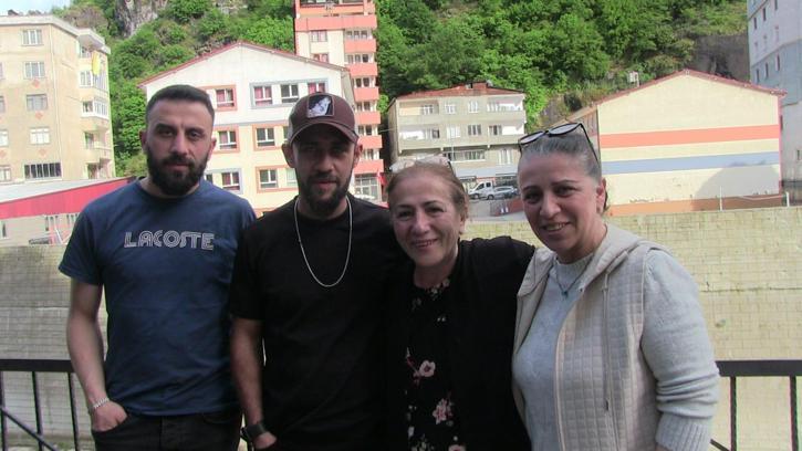 Dereye düşen Eslem’i kurtaranlar canlarını hiçe saymış