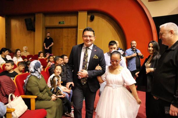 Adana'da 'Sanatta Erişilebilirlik' konseri