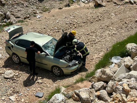 Mardin'de uçuruma yuvarlanan otomobilin sürücüsü yaralandı