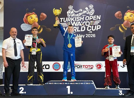 Burdurlu sporculardan 8 madalya