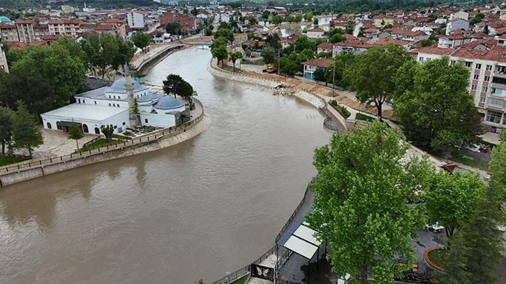 Turhal’da taşkın riskine karşı tedbir amaçlı 15 mahalle ve 7 köy tahliye ediliyor