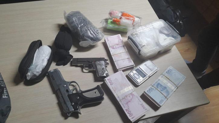 Sakarya'da uyuşturucu operasyonu: 5 tutuklama