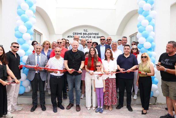Çeşme'de 19 Mayıs coşkusu Ilıca Atatürk Kültür ve Spor Merkezi'nin açılışıyla taçlandı