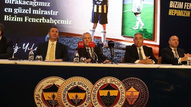 Fenerbahçe başkan adayı Aziz Yıldırım İzmir’de kongre üyeleriyle bir araya geldi
