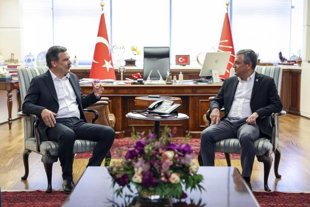TİP Genel Başkanı Baş ve sendikalardan CHP'ye ziyaret