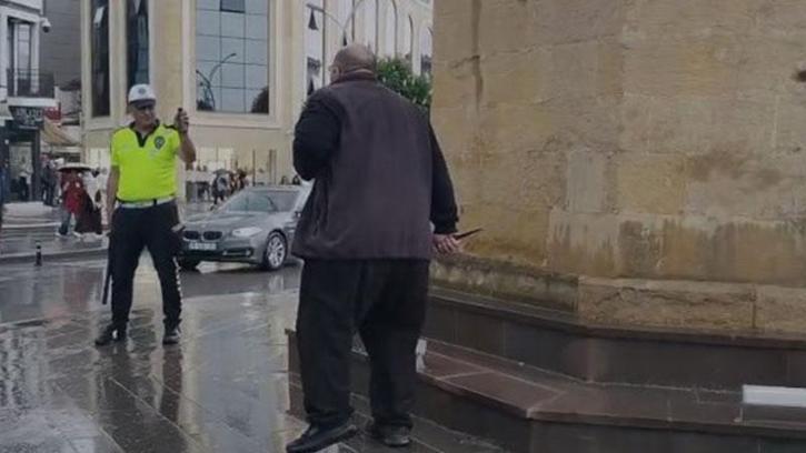 Saat Kulesi önünde bıçakla taşkınlık çıkaran şüpheli gözaltına alındı