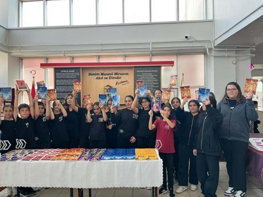 Hayal güçleriyle küçük yazarlara dönüştüler