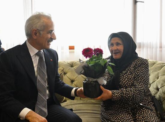 Bakan Uraloğlu: Bayramlar, birlik, beraberlik ve kardeşliği pekiştirir