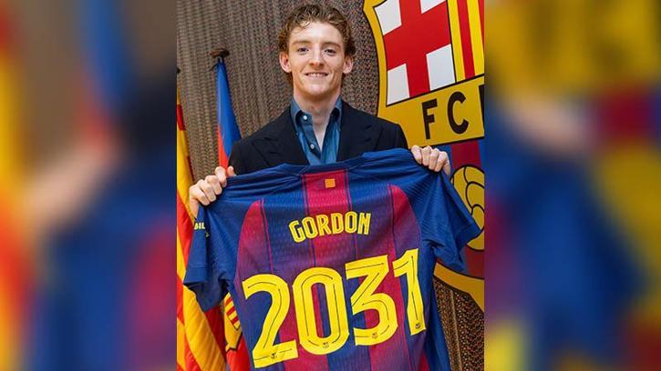 Barcelona, Anthony Gordon’ı duyurdu