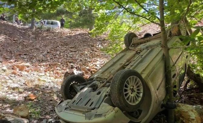 Gaziantep’te devrilen otomobilin sürücüsü yaralandı