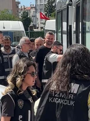 Buca Belediyesi'ne yönelik ‘yolsuzluk’ operasyonunda gözaltı sayısı 54'e çıktı (2)