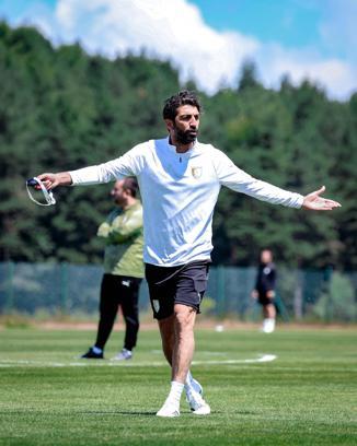 Burhan Eşer'in önceliği Bodrum FK