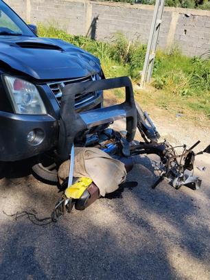 Kamyonetle çarpışan motosikletin sürücüsü öldü