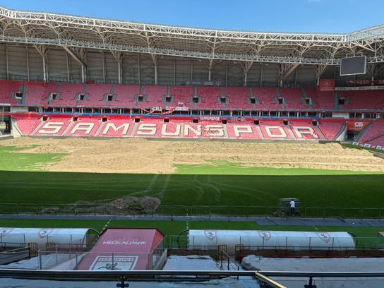 Samsun 19 Mayıs Stadyumu'nun zemini yenileniyor