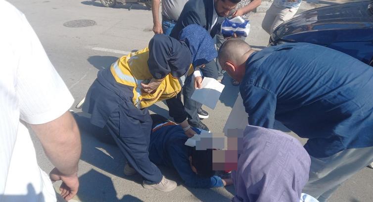 112 çalışanı mesai sonrası evine giderken kazayı görüp, yaralıya müdahale etti