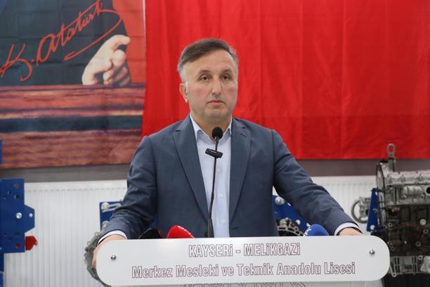 Meslek lisesinde, motorlu araçlar teknolojisi alanında eğitim laboratuvarı açıldı