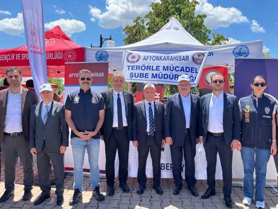 Emniyetten üniversitede bilgilendirme faaliyeti