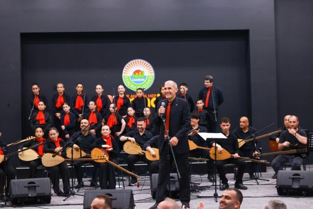 İlkadım’da gelenekten geleceğe uzanan türkü yolculuğu