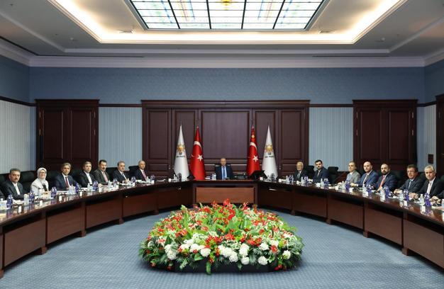 AK Parti'de MYK toplandı