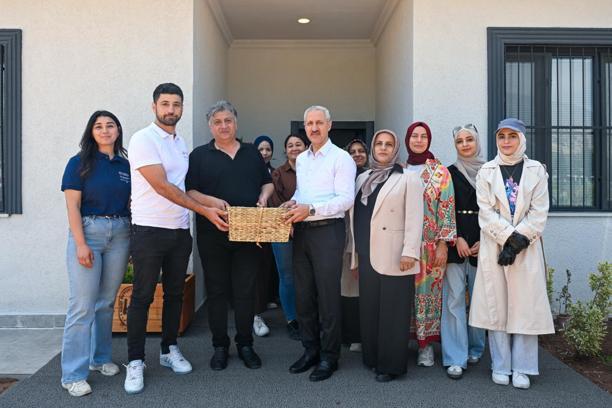 Asi Nehri’nin istilacı su sümbülleri ekonomiye kazandırılıyor