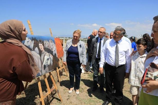 BUÜ’de bilim ve sanat ‘Atın Asaleti’ sergisinde buluştu