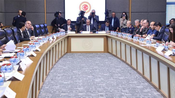 Uzman er ve erbaşlar ile ilgili düzenlemeleri içeren teklif, komisyonda kabul edildi